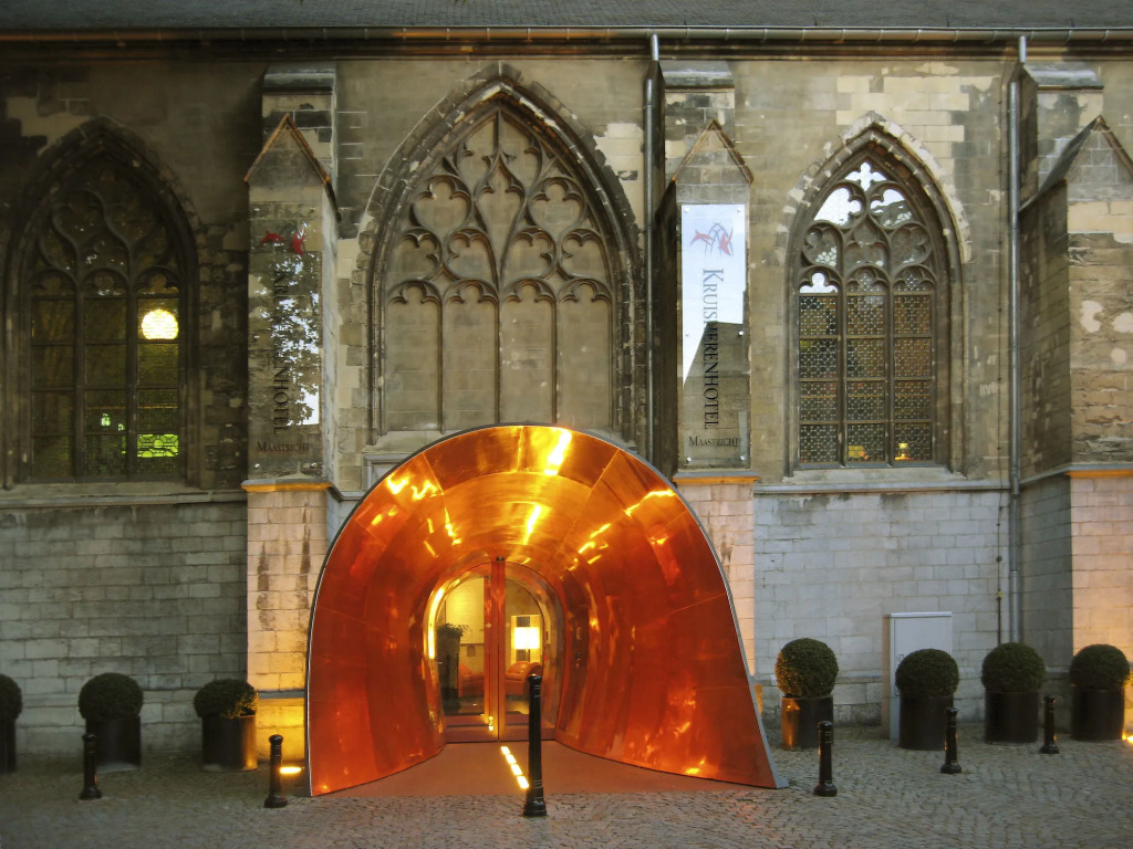 Kruisherenhotel Maastricht - Oostwegel Collection, member of Design Hotels