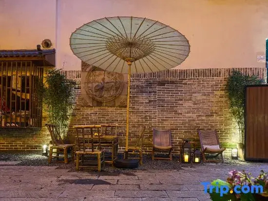 Floral Hotel·Changsha Quyuan No.3 hotel (Wuyi Square Huangxing Square Subway Station Branch)