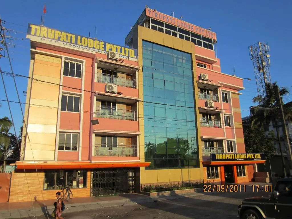 OYO 16064 Hotel Tirupati