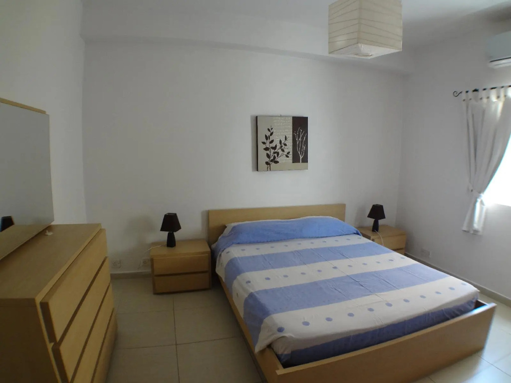 Eri Apartment E040