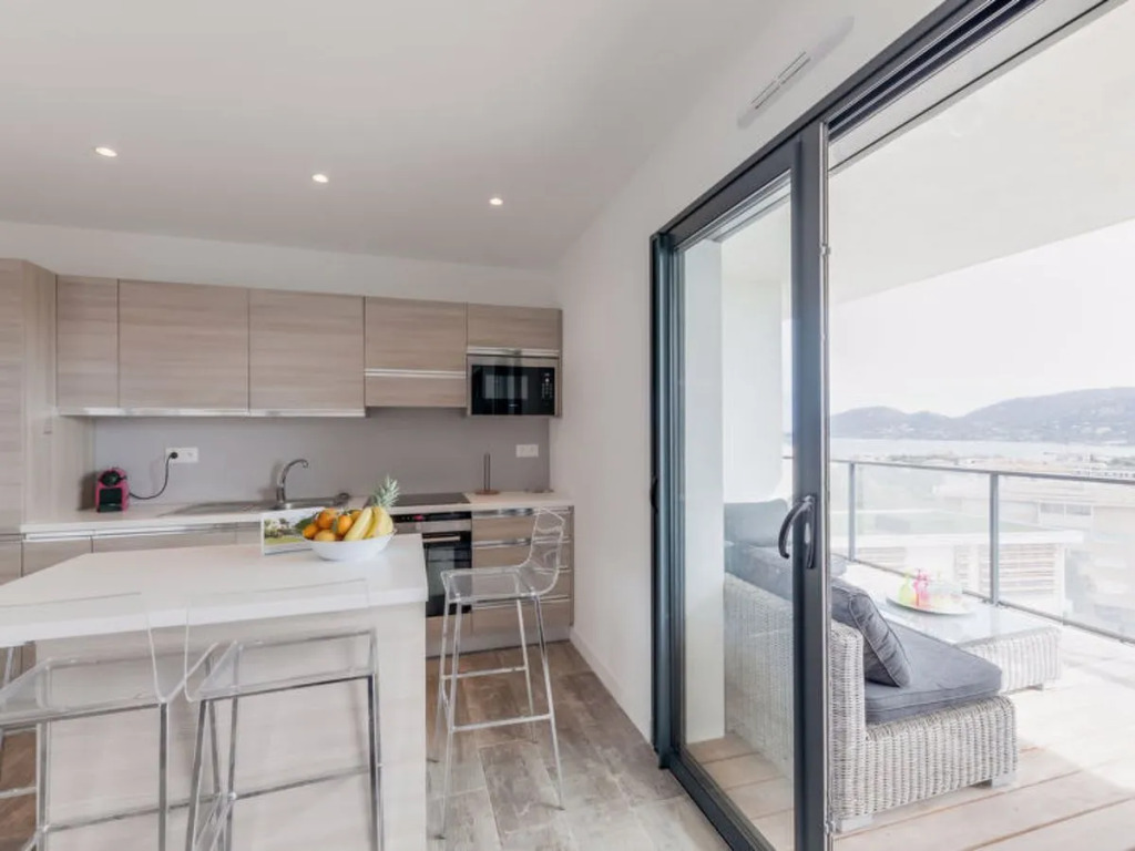 Le Palazzu 33563