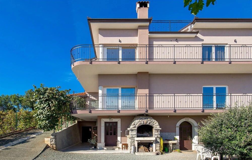 Stunning Apartment in Pobri With 1 Bedrooms and Wifi