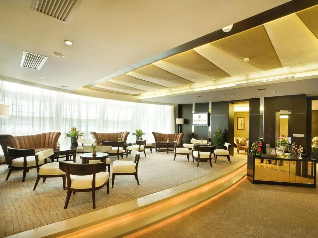 Celebrity International Grand Hotel