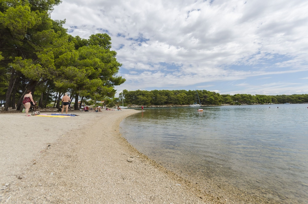 Apartments Romic