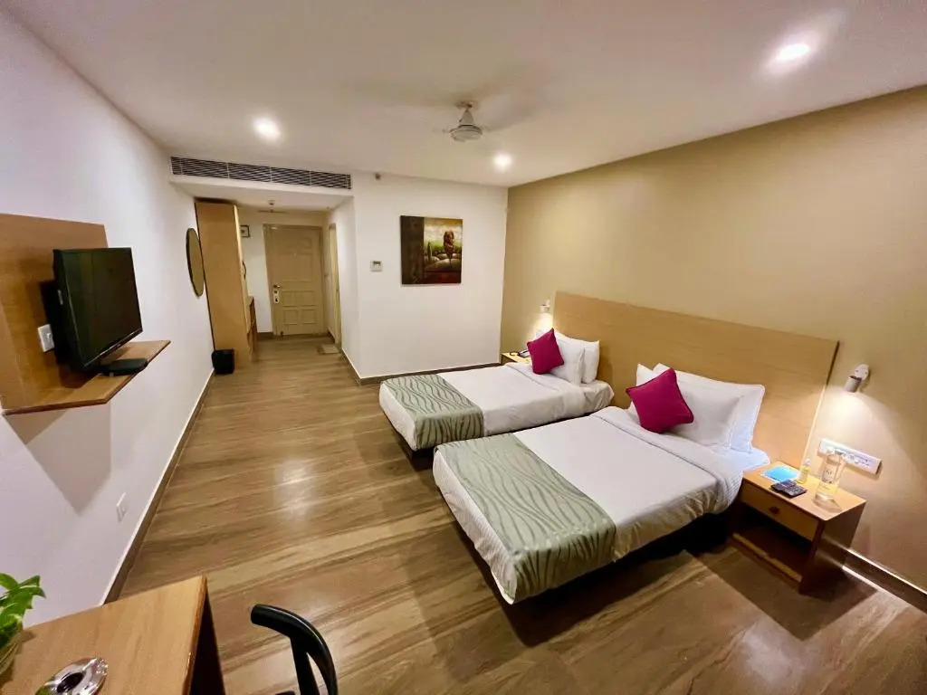 Hotel The Golden Sands, Located on Calangute Main Road