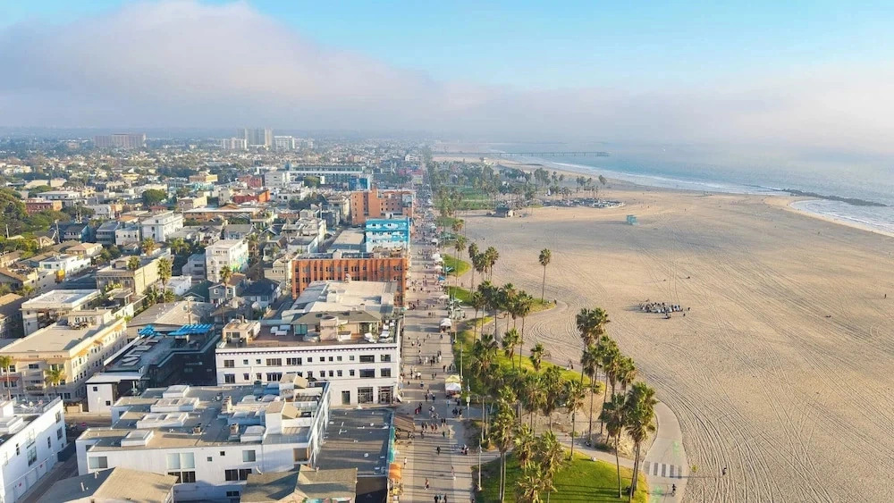 Sunny Venice Beach Home With Open Living & Walkability to Abbot Kinney Venice Drift by Avantstay
