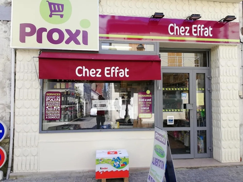 chez Effat et marie T A C 1