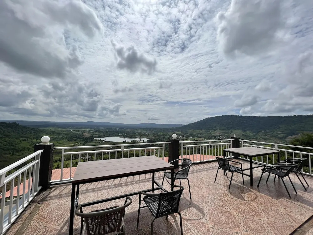 Seemok Resort