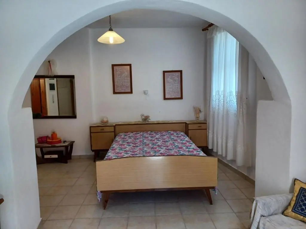 Gintana House