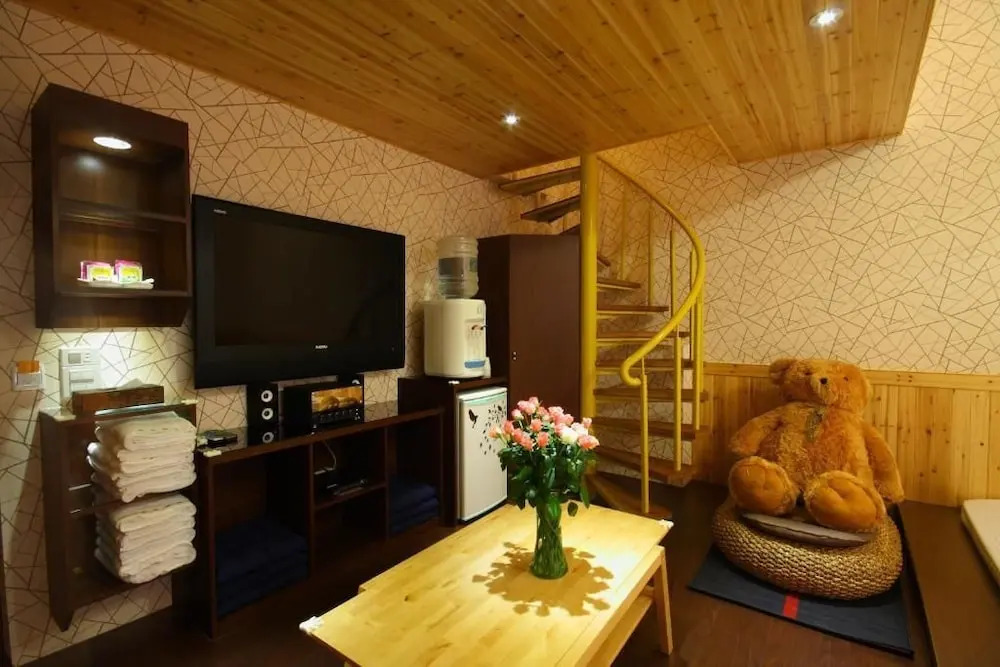 See Railway B&B