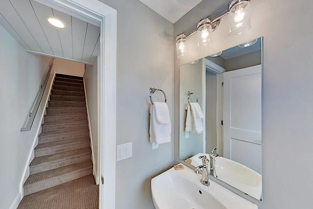 1072wcat 4 Bedroom Home