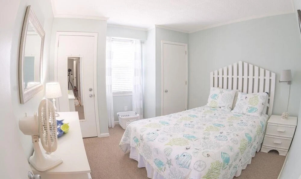 Holden Memories #67108 - 3 Br Condo