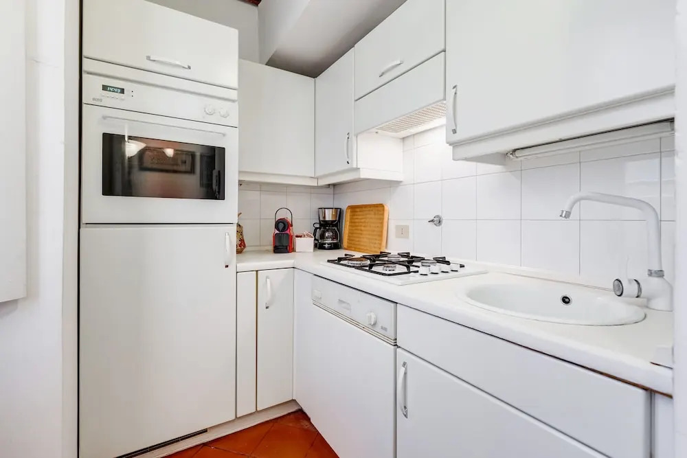Wonderful Apartment near Trevi Fountain