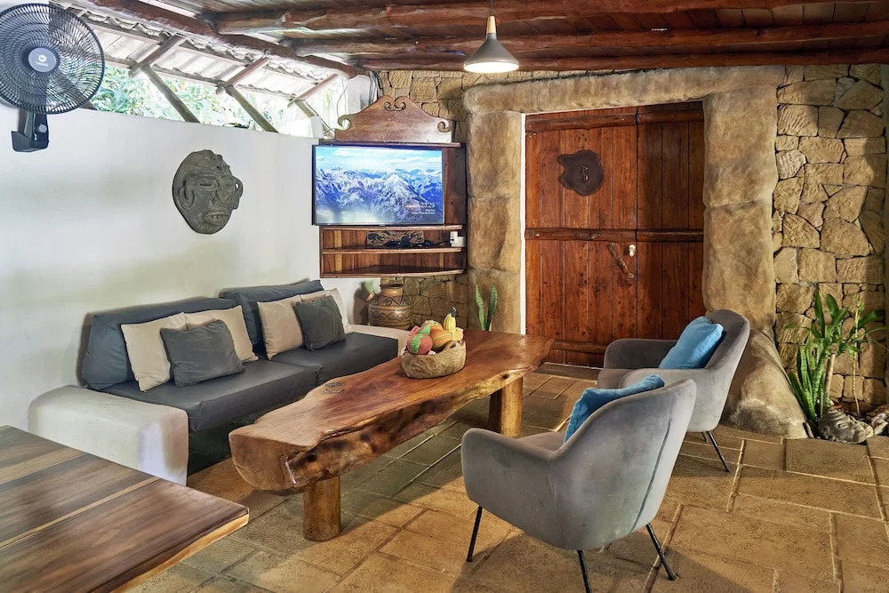 Havana Lodge