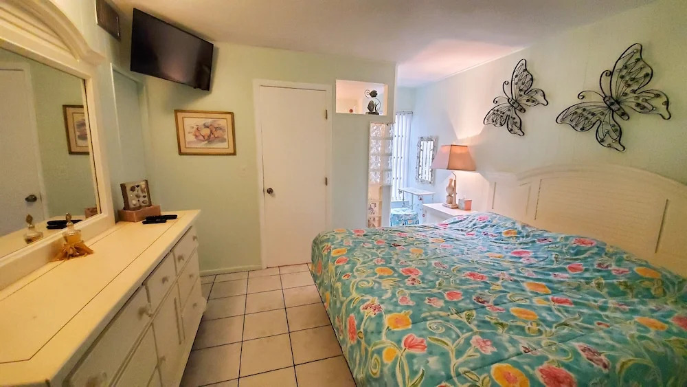 Siesta Beach#205 - 2 Br Condo