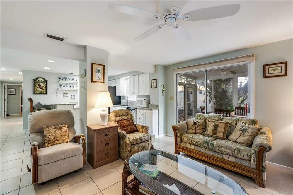 Seahorse 3, 3 Bedrooms, Sleeps 8, Pet Friendly, Heated Pool