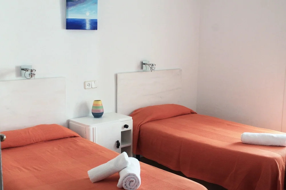 Seafront LEstartit Apartments