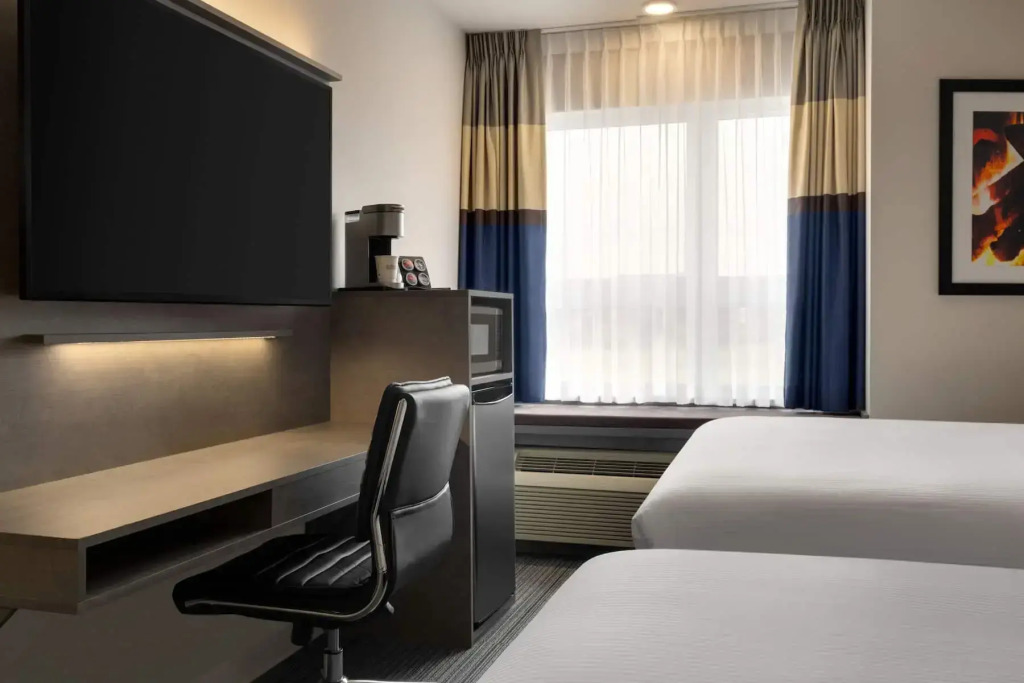 Microtel Inn & Suites by Wyndham Boisbriand