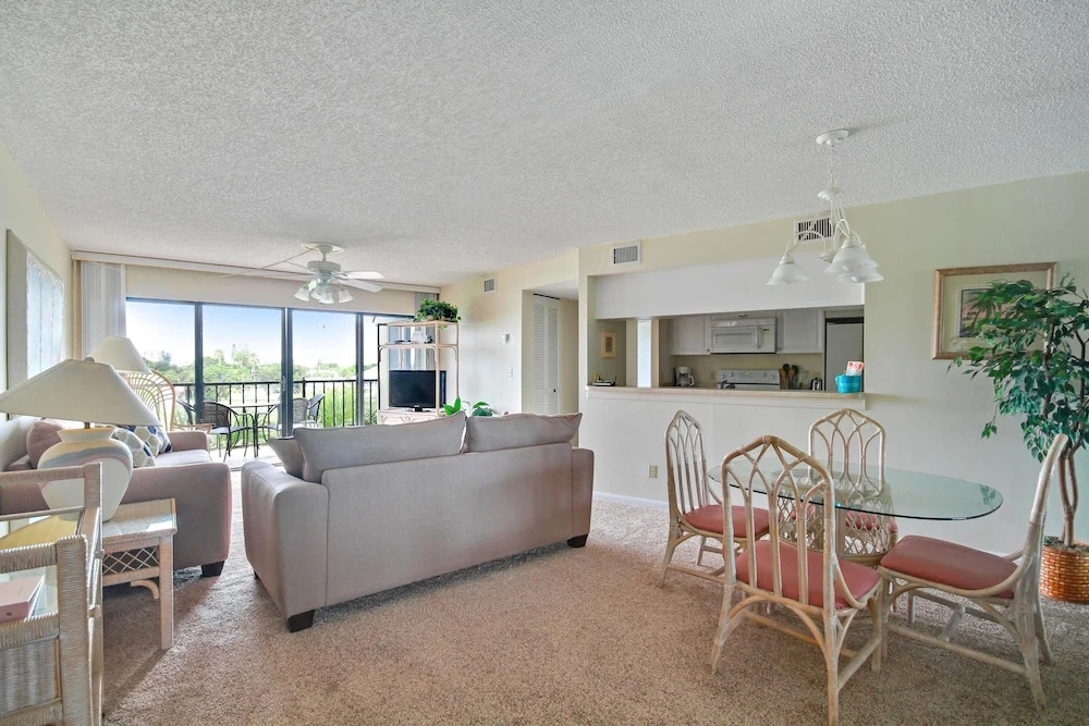 Land's End 406 Building 1 Top Floor With 2 Balconies/bay Views
