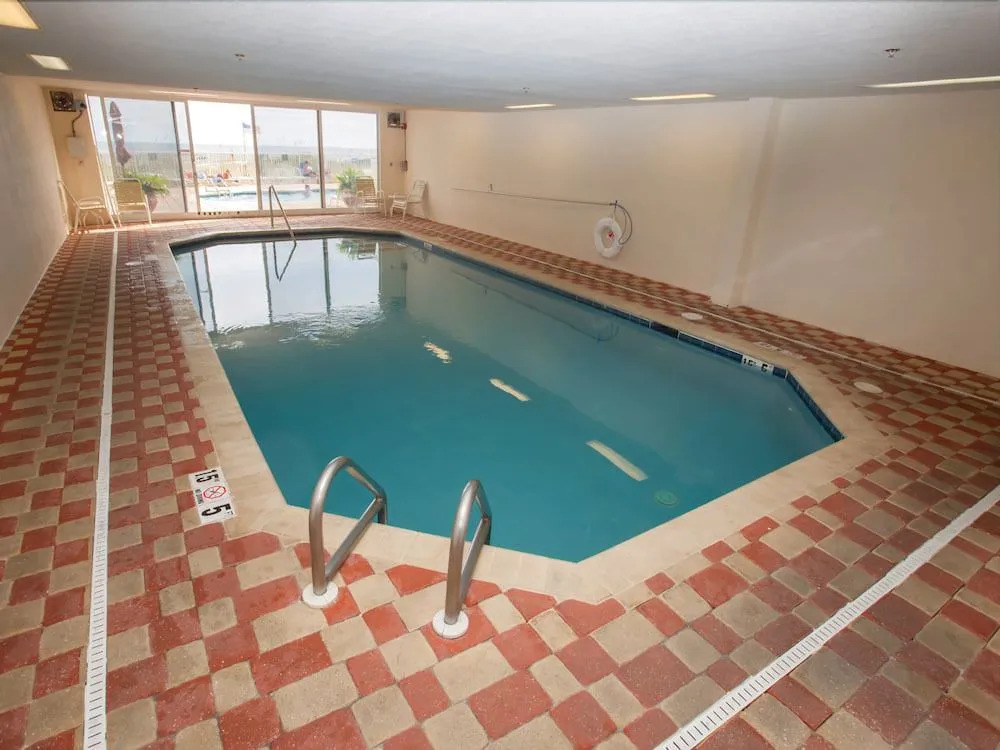 The Enclave 907 - 3 Br condo by RedAwning