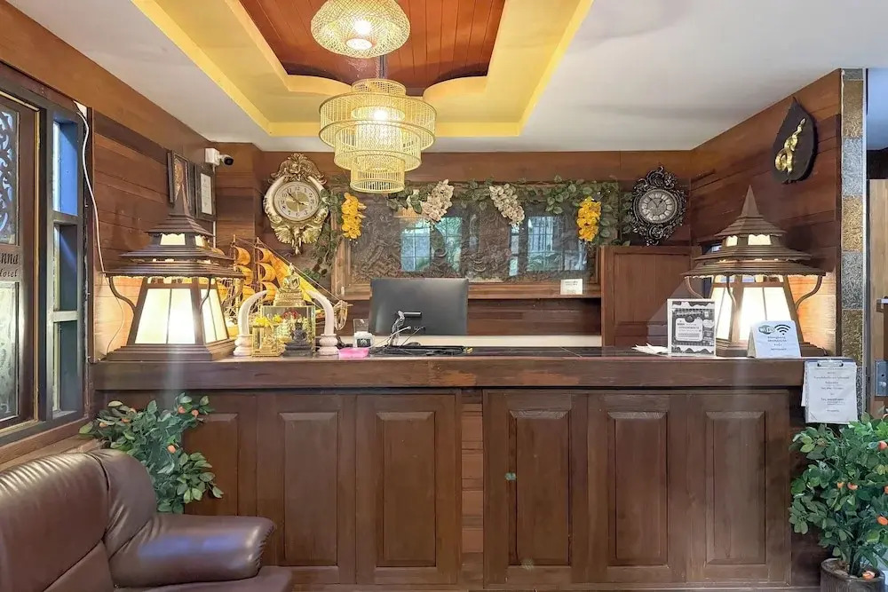 Chiangmai Lanna & Modern Loft Hotel