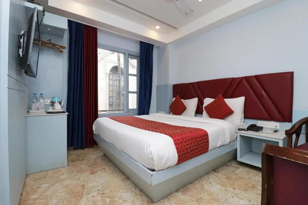 Hotel De Cruise - New Delhi Railway Station