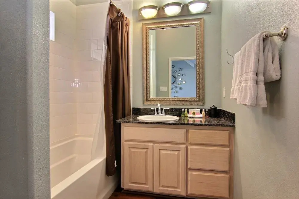 Buttercup Cottage 6BV 2 Bedrooms 2 Bathrooms Home