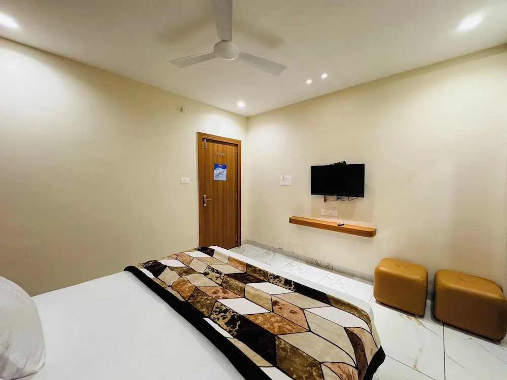 Hotel Shree Krishnam