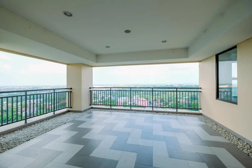 Modern And Comfy Studio At Transpark Cibubur Apartment