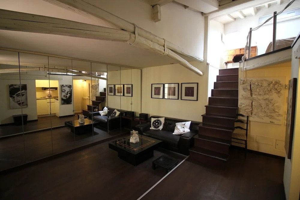 Fashion Suite 76