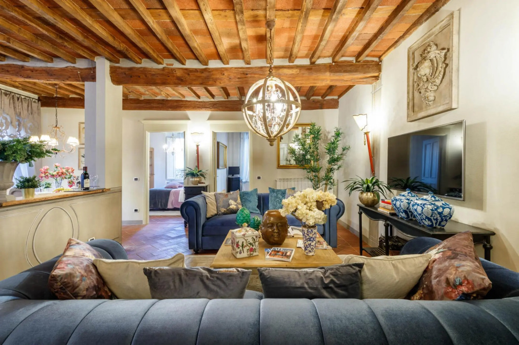 Casa Kathy in Lucca With 2 Bedrooms and 1 Bathrooms