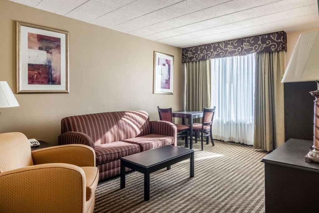 Quality Inn & Suites Indiana South