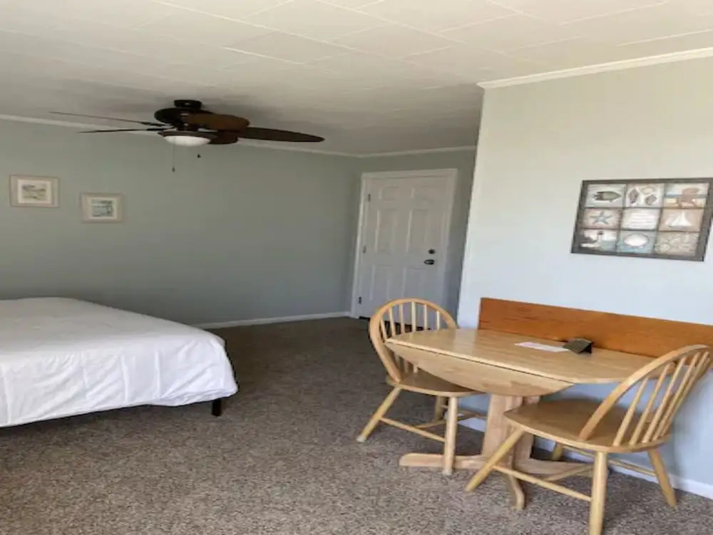 Echo Motel
