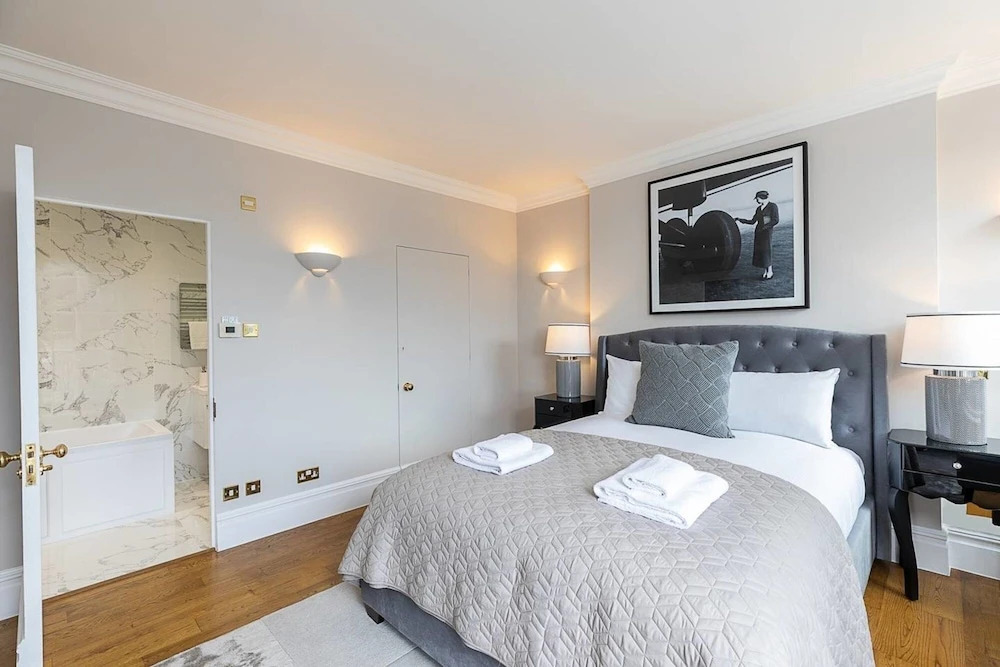 JOIVY Stylish Flat near Mayfair & Piccadilly Circus