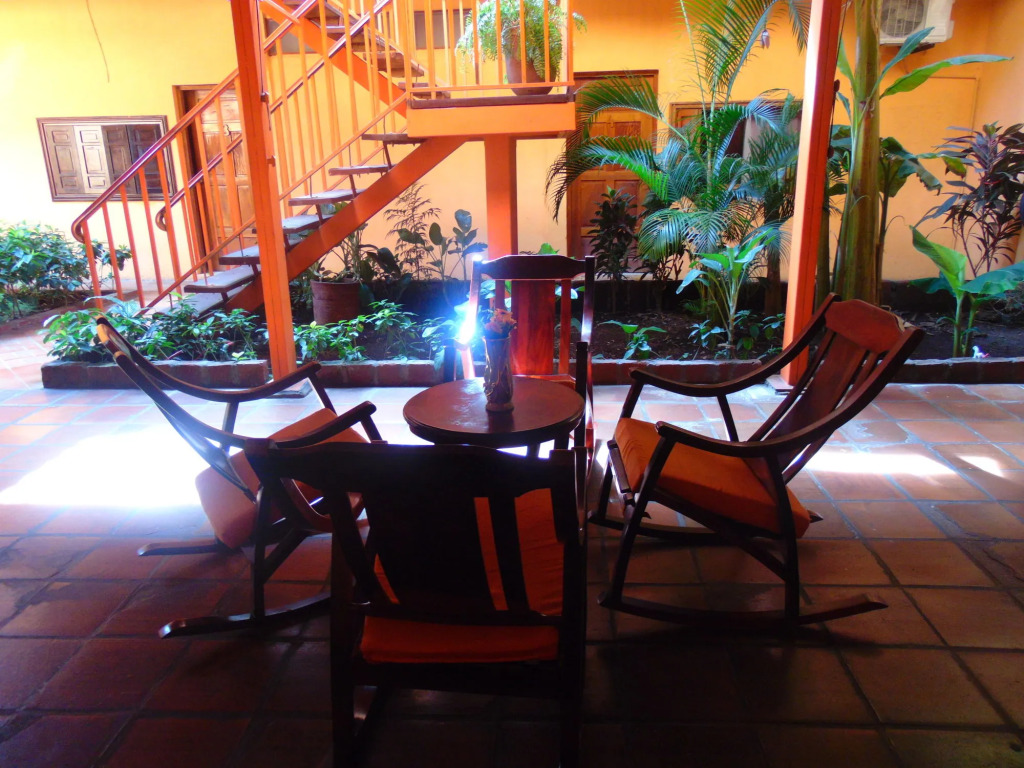 Hotel El Maltese - Lakefront