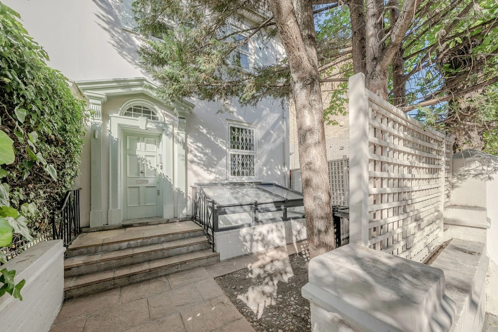 Luxurious Home in Kensington