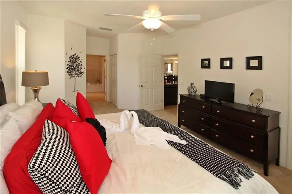 Crystal Cove 4725