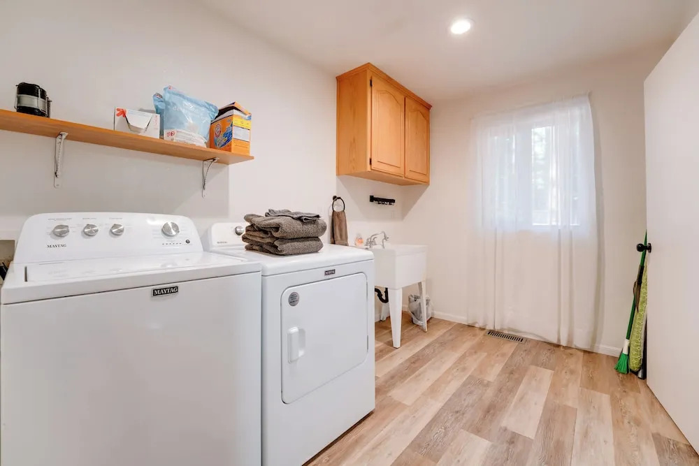Wooded 2-unit Combo, 1 Mi to Lake Almanor