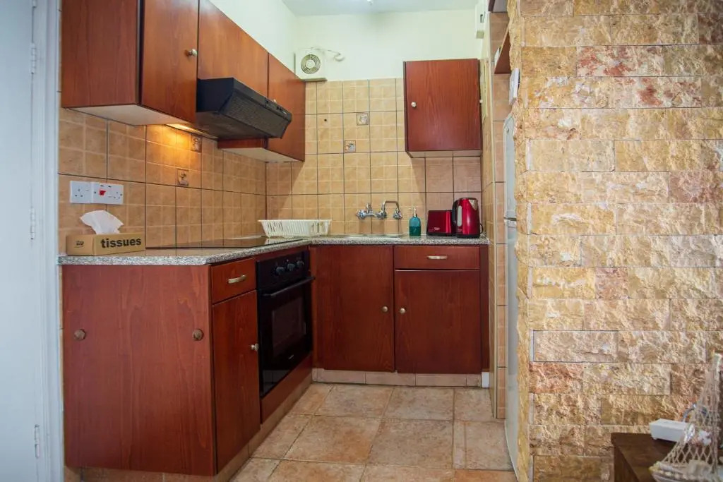 Central, by sea, seaview, renovated 1 bedroom flat