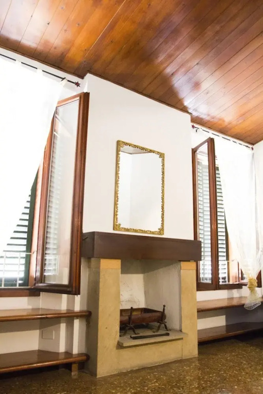 Spacious and Beautiful 60 sqm Apartment in the Very Heart of Bologna