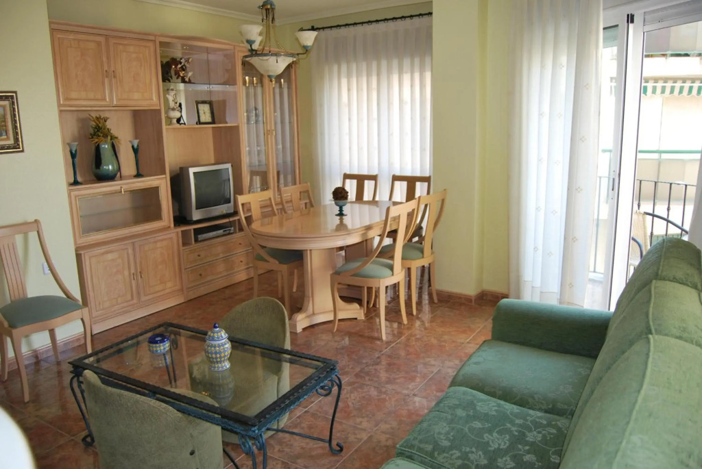 Torrevieja spacious 3 bedroom apartment 2 bathrooms Ulpiano