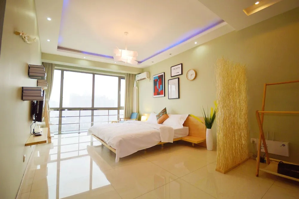Taiyuan Strawberry Apartment