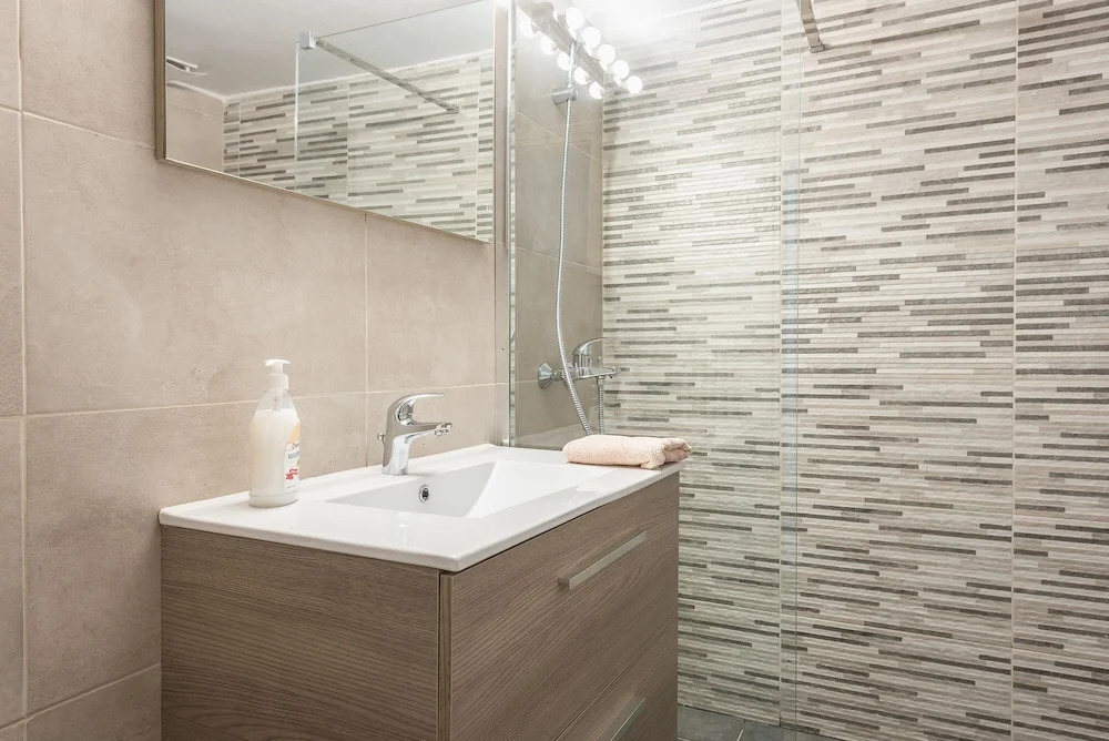 Athens Crystal Suites Apartments