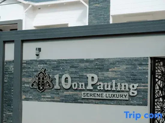 Serene Luxury Hotel