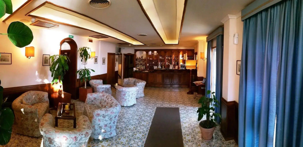 Hotel Mega Mare