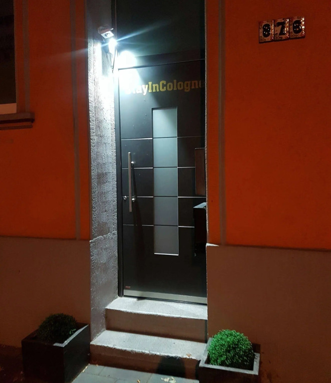 StayInCologne
