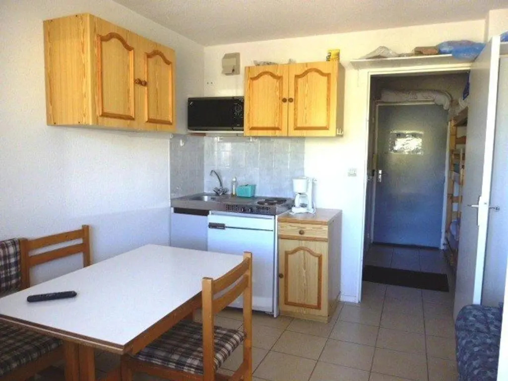 Appartement Arette, 1 pièce, 4 personnes - FR-1-602-42
