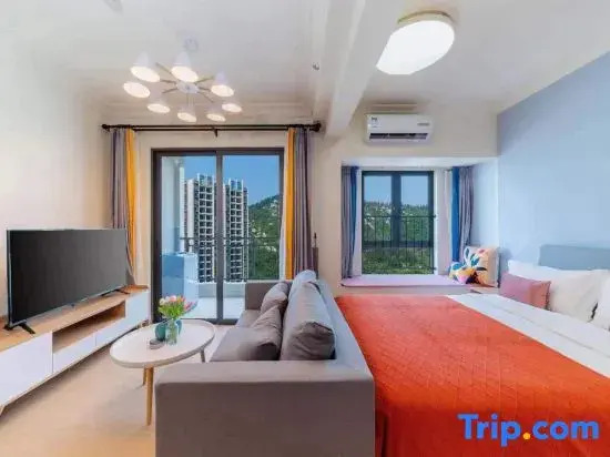 Huicheng Scenic Apartment (Yangxi Moon Bay)