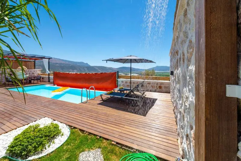 Kalkan Dome Suits & Deluxe