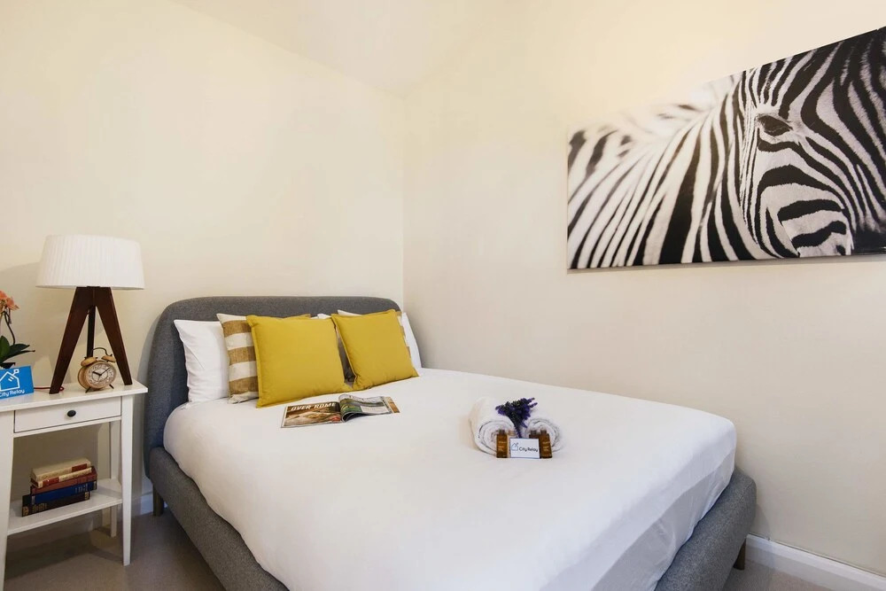 The Lexham Mews Gem - SCR